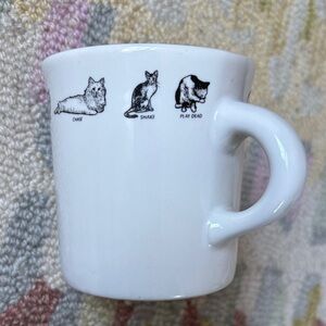 Fishs Eddy Cats + Cat Tricks ceramic heavy duty diner-style mug EUC